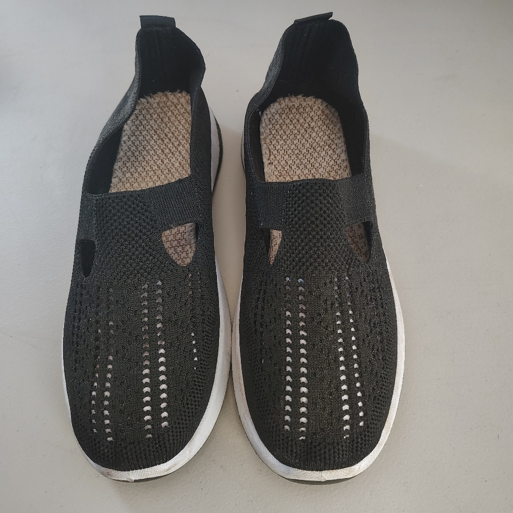 Black Slip-On Knit Sneakers